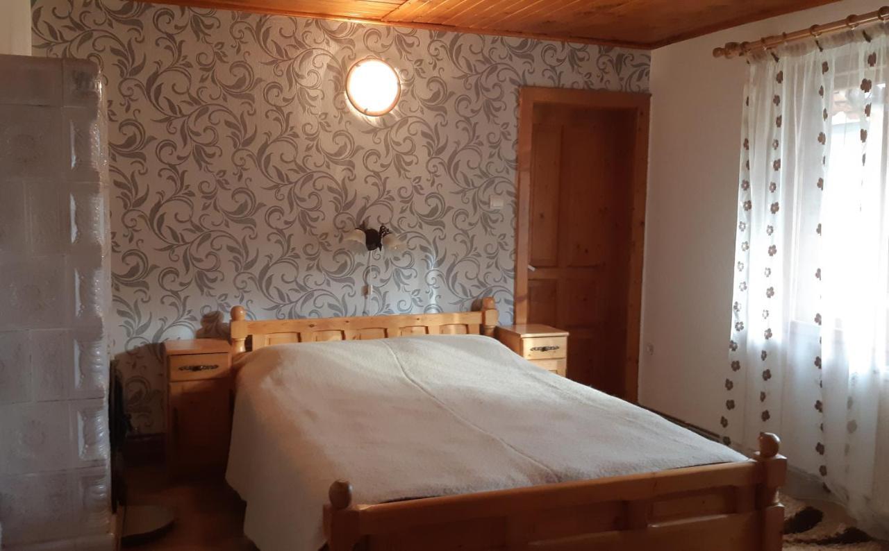 Pensiunea Laura Bran  Bagian luar foto